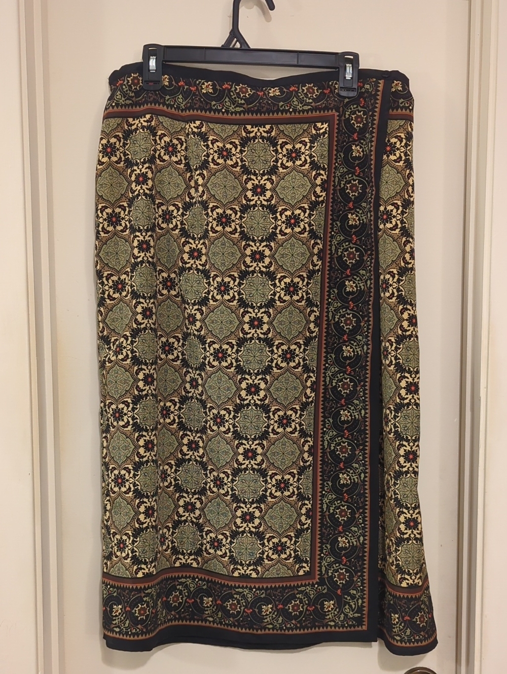 Sag Harbor Olive, Black and Cream Printed Midi Skirt